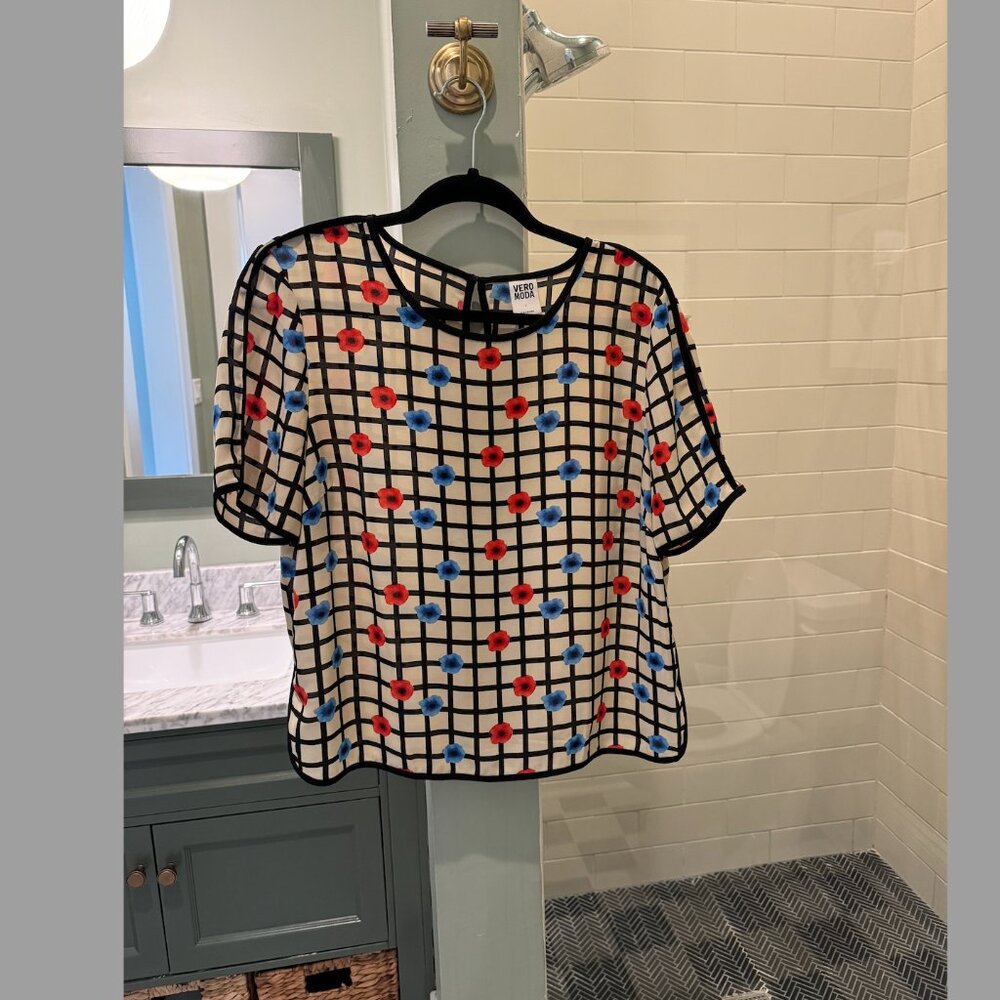 Vero Moda Flower Blouse, size L